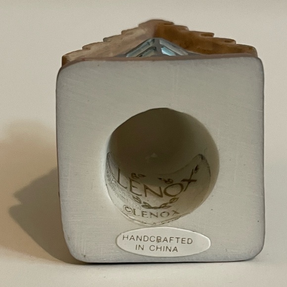 Lenox Scarlet Tanager On Birdhouse Thimble Miniature  1 7/8” - Home Decor - Bird - Picture 7 of 7